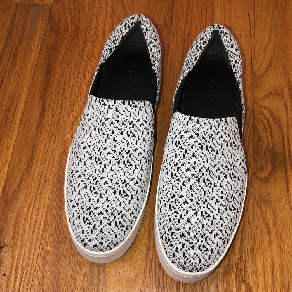 BRAND NEW VINCE Warren Knit Slip-on in Black/White